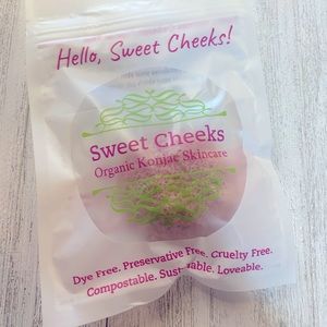 NWT Sweet Cheeks Organic Polisher - Lavender
